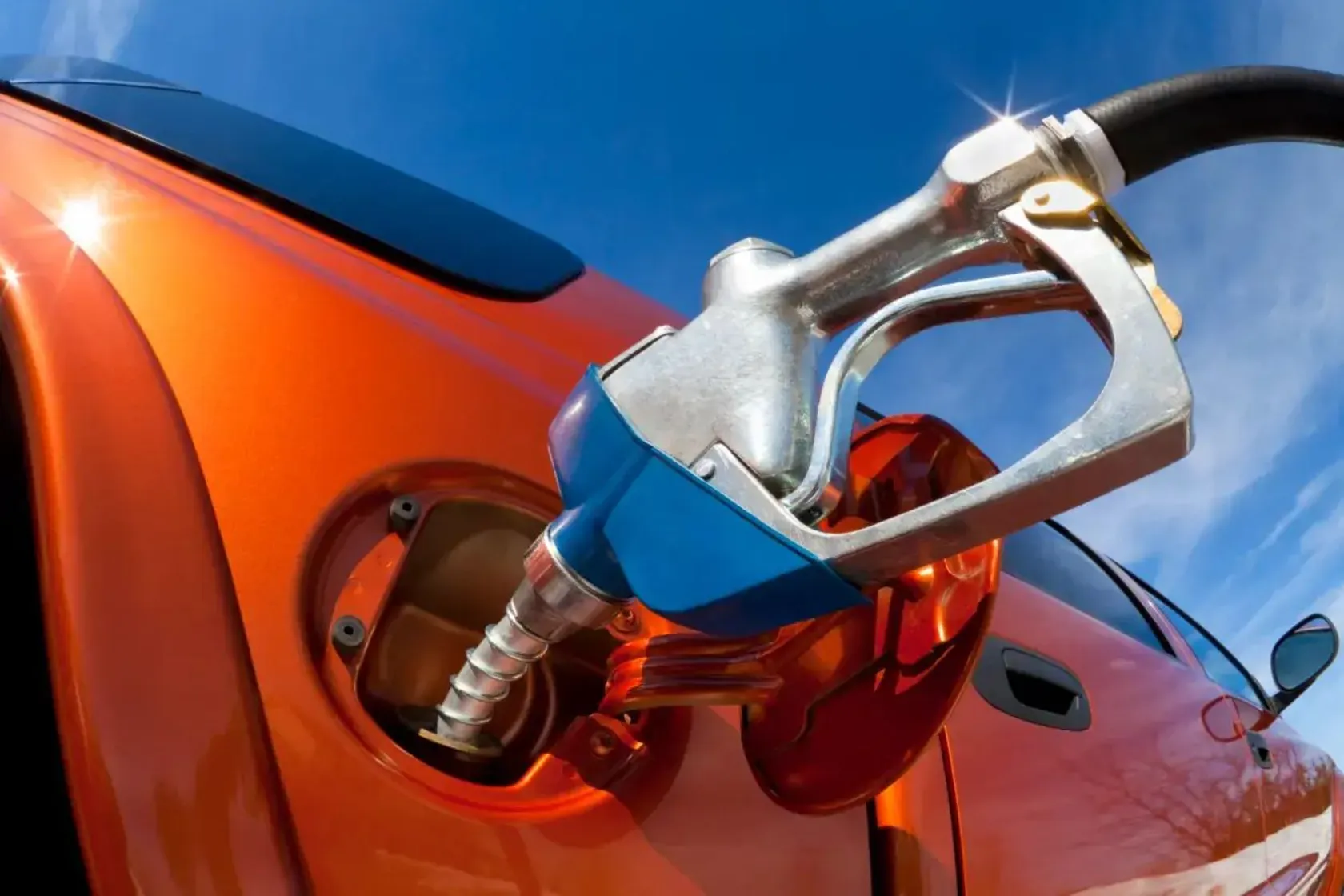 car-fuel-station img